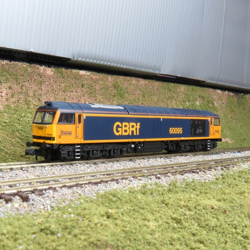 Graham farish 371 360sf - graham, 371-360sf